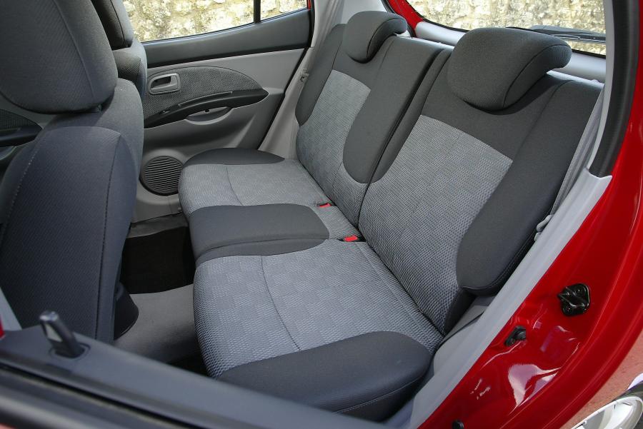  Kia Picanto 2005 года  (фото 68 из 126)